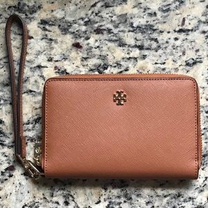 BRAND NEW Tory Burch Wristlet / Wallet